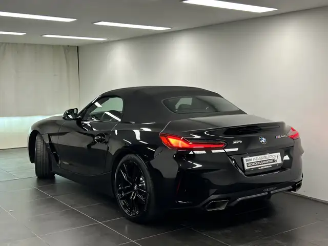 BMW Z4 view 3