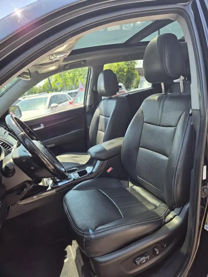 Kia Sorento photo Kia Sorento