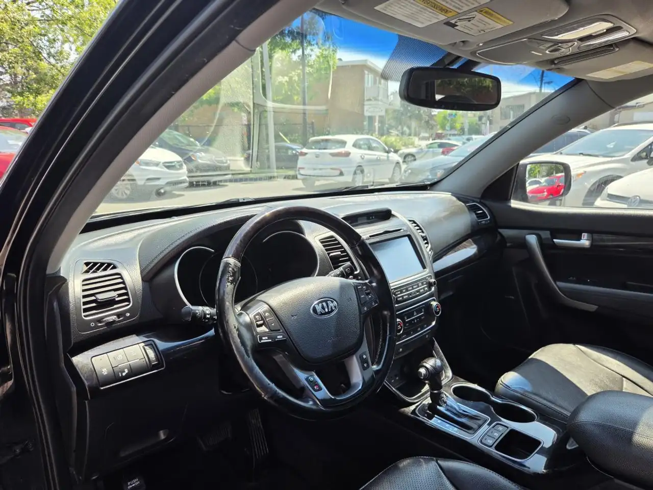 Kia Sorento photo Kia Sorento