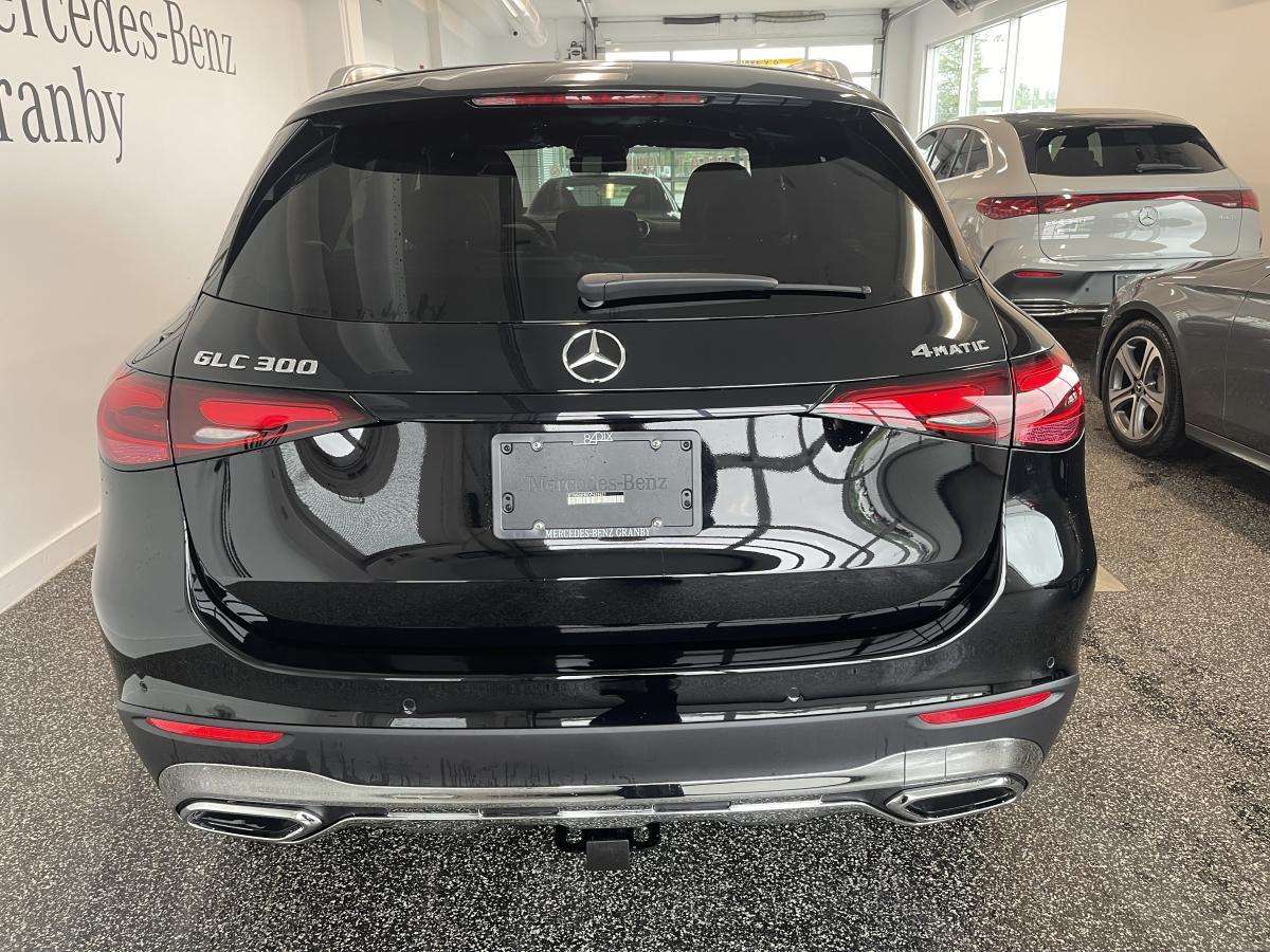 2027 Mercedes-Benz GLC GLC 300 VUS 4Matic — снимка 1