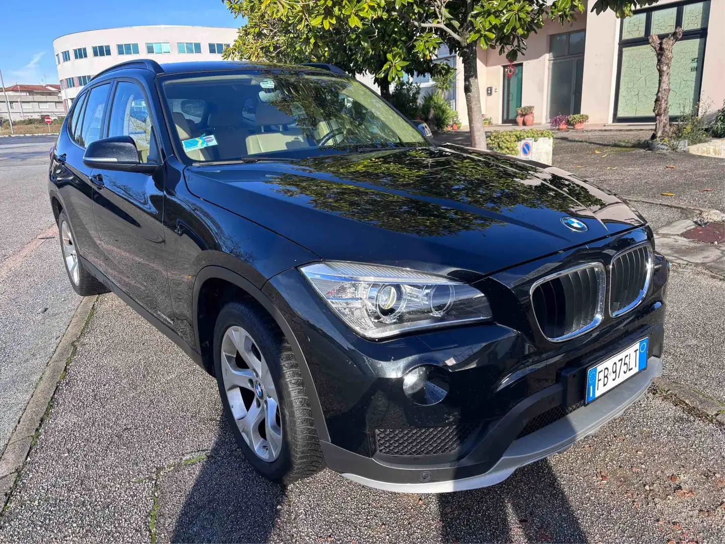 BMW X1 X1 E84 xdrive18d Sport Line Schwarz - 2