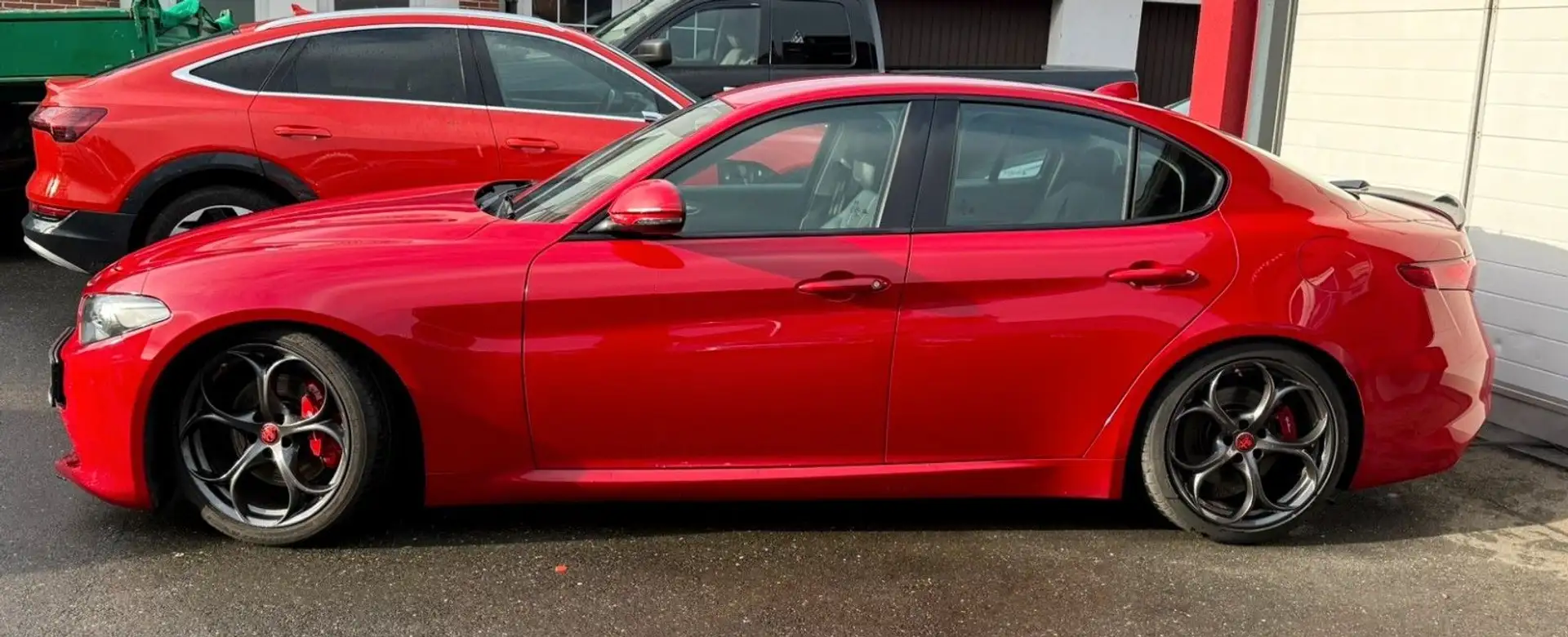 Alfa Romeo Giulia Super 1.Hd/19Zoll/Navi/Teilleider Rojo - 2