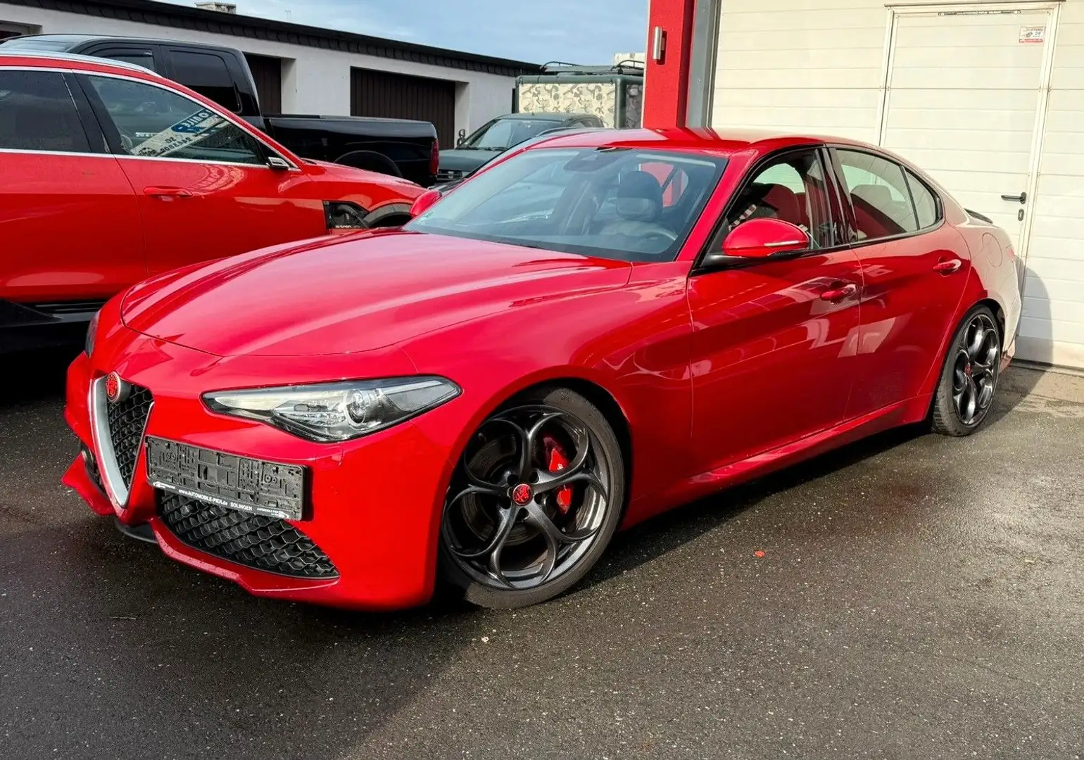 Alfa Romeo Giulia Super 1.Hd/19Zoll/Navi/Teilleider Rojo - 1