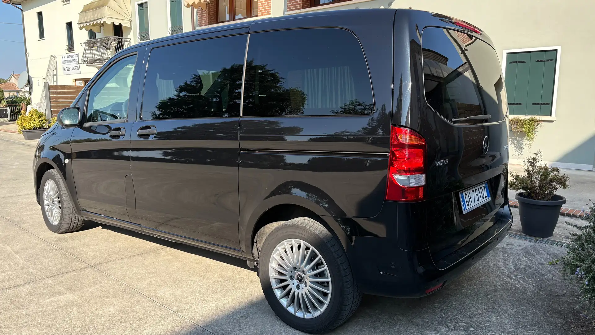 Mercedes-Benz Vito 114 Mixto Compact Nero - 2