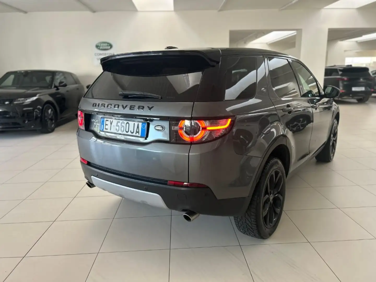Land Rover Discovery Sport 2.2 TD4 HSE Gris - 2
