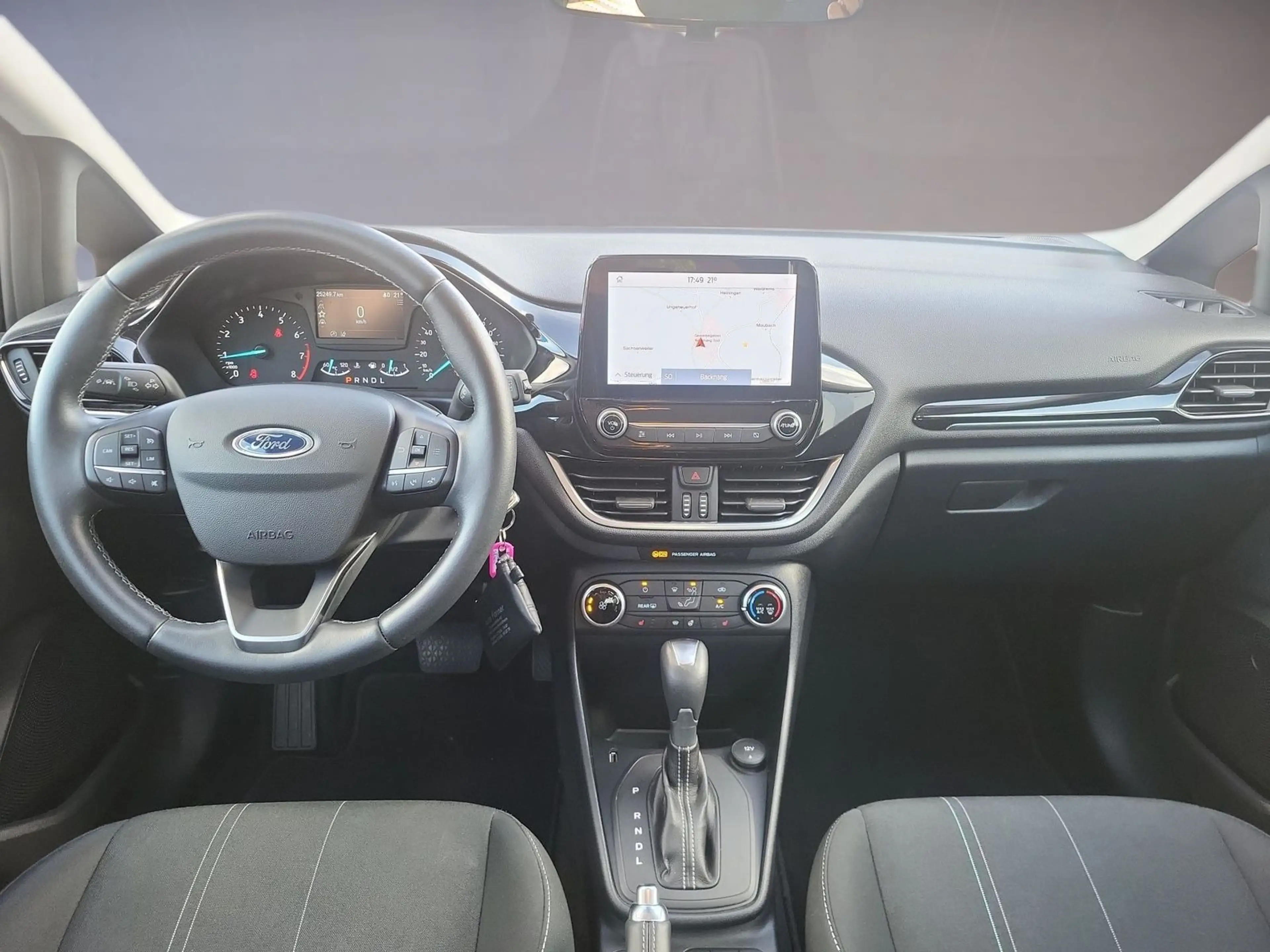Ford Fiesta Automatik*125PS*Cool&Connect*Hagelschaden — photo 11