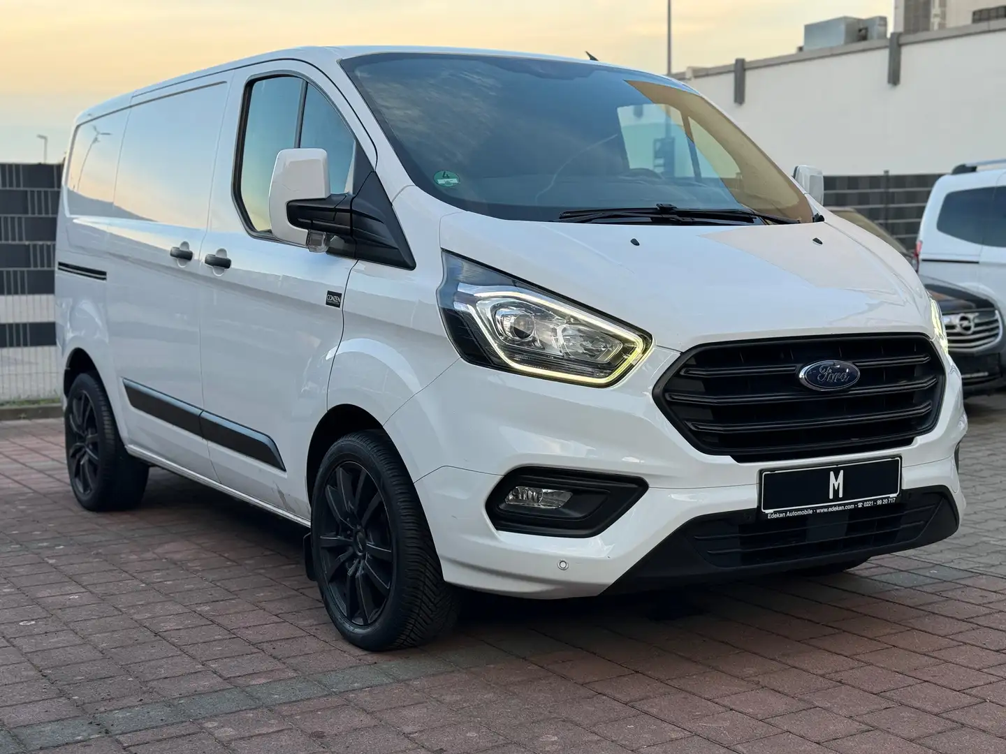 Ford Transit Custom 2.0 TDCI 300 L1 Trend PDC/TEMPOMAT/LED/AHK/REGALE Weiß - 2