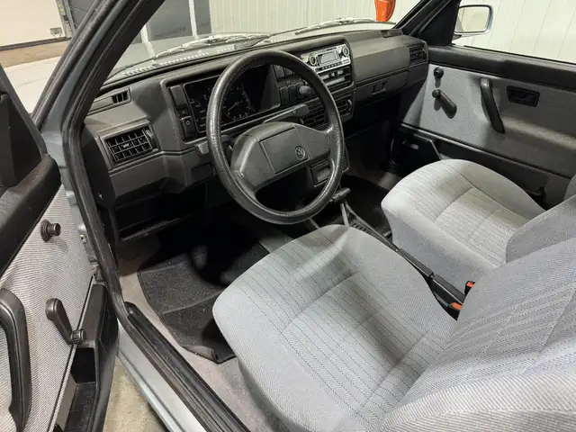 Volkswagen Golf view 10