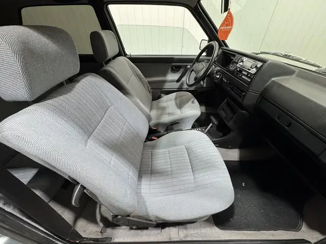 Volkswagen Golf view 18