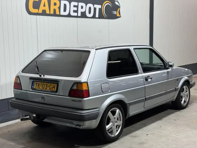 Volkswagen Golf view 5