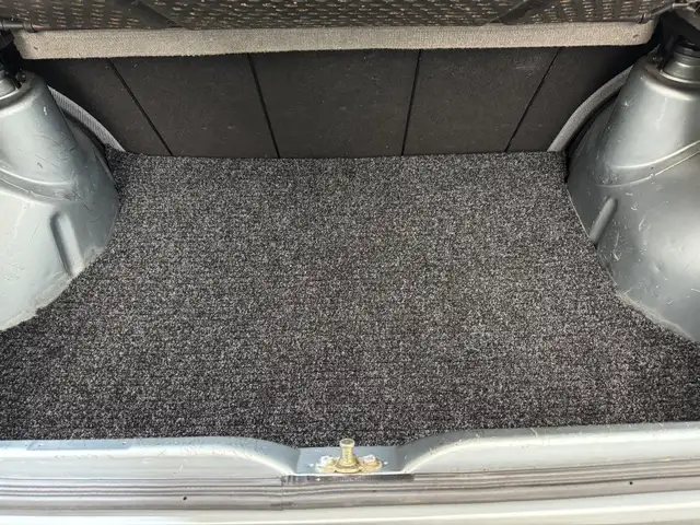 Volkswagen Golf view 9