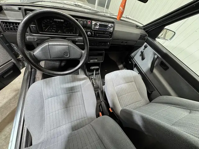 Volkswagen Golf view 11