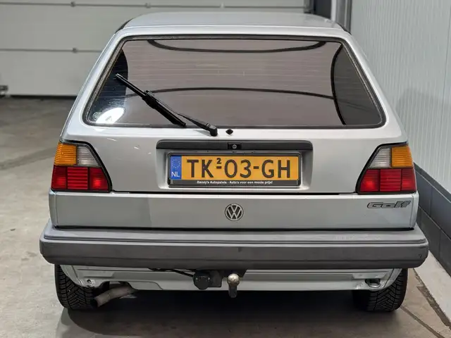 Volkswagen Golf view 6