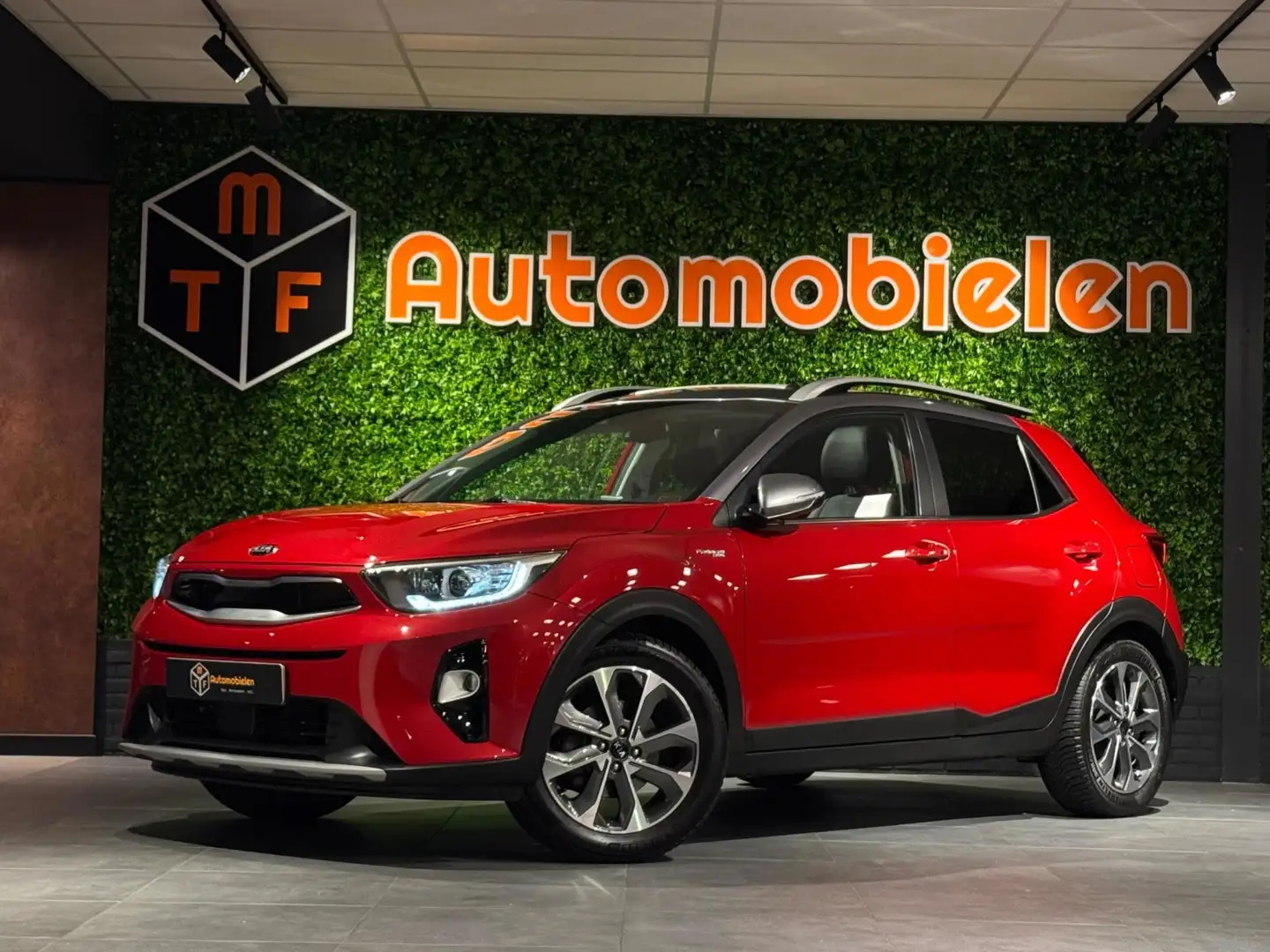 Kia Stonic 1.0 T-GDi 120 PK DynamicLine |PLATINUM ed.|PANO|TR Rosso - 1