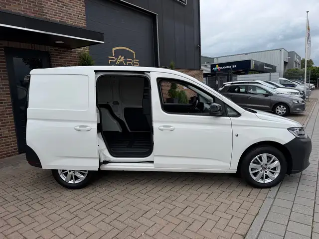Volkswagen Caddy view 9