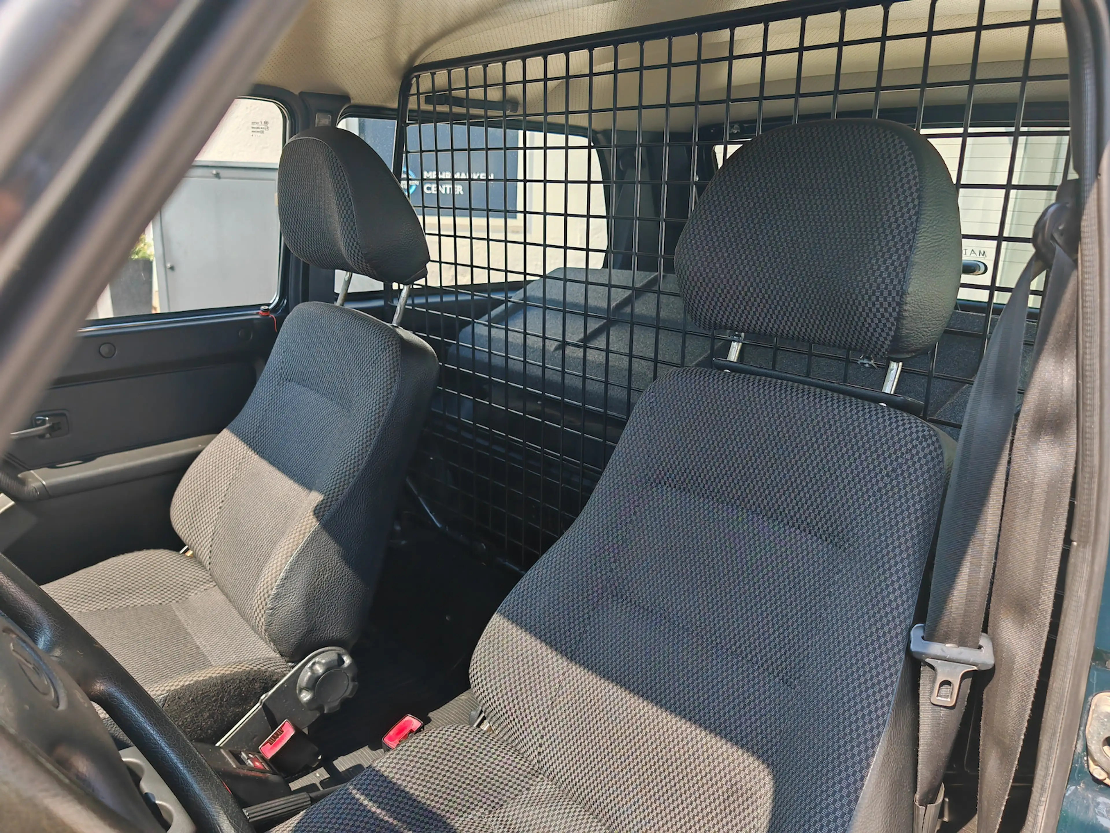 Lada Niva Taiga 4x4 — photo 7