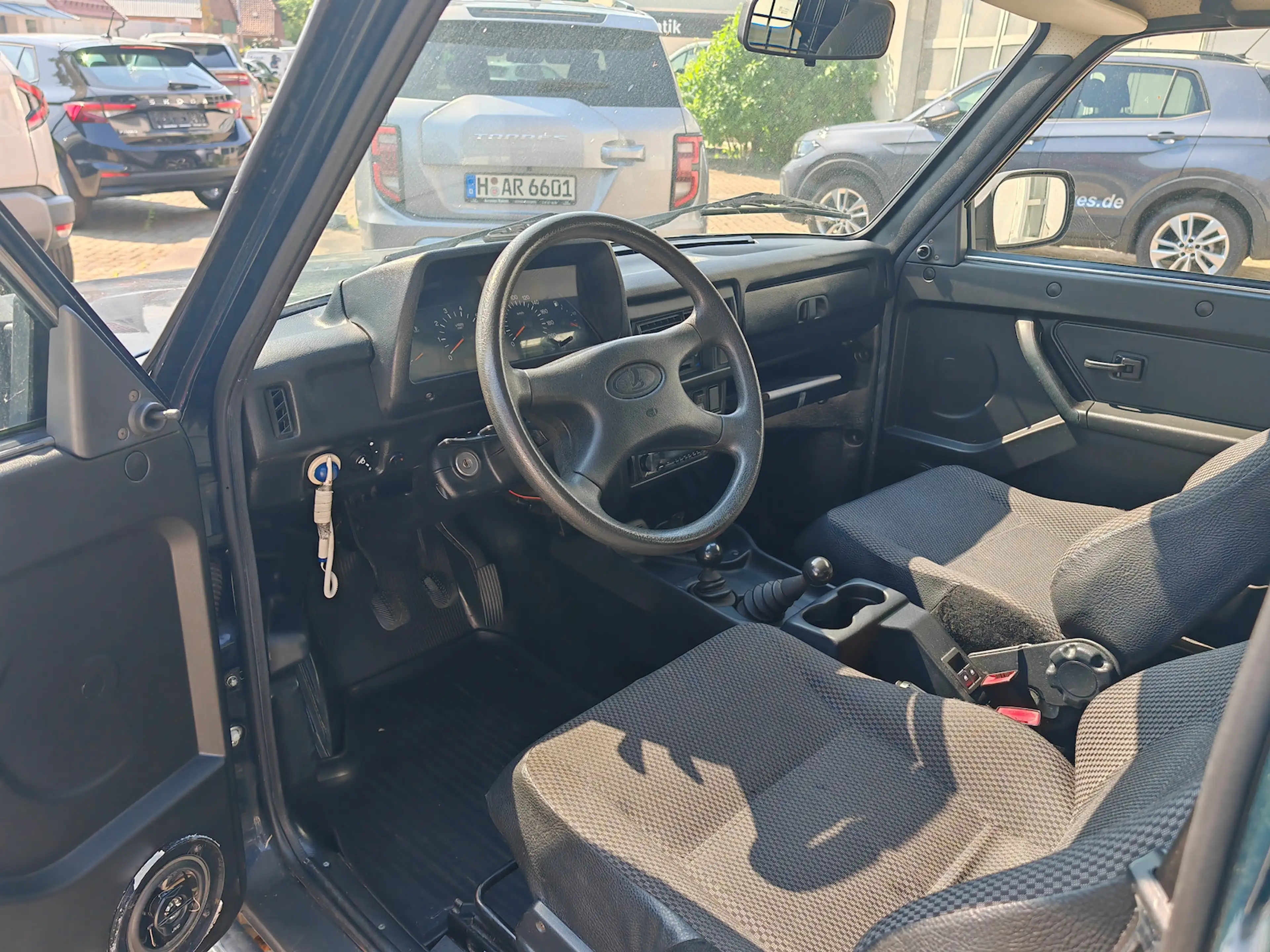Lada Niva Taiga 4x4 — photo 6