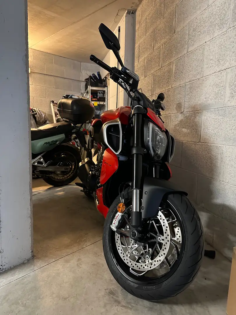 Ducati Diavel V4 Rot - 2