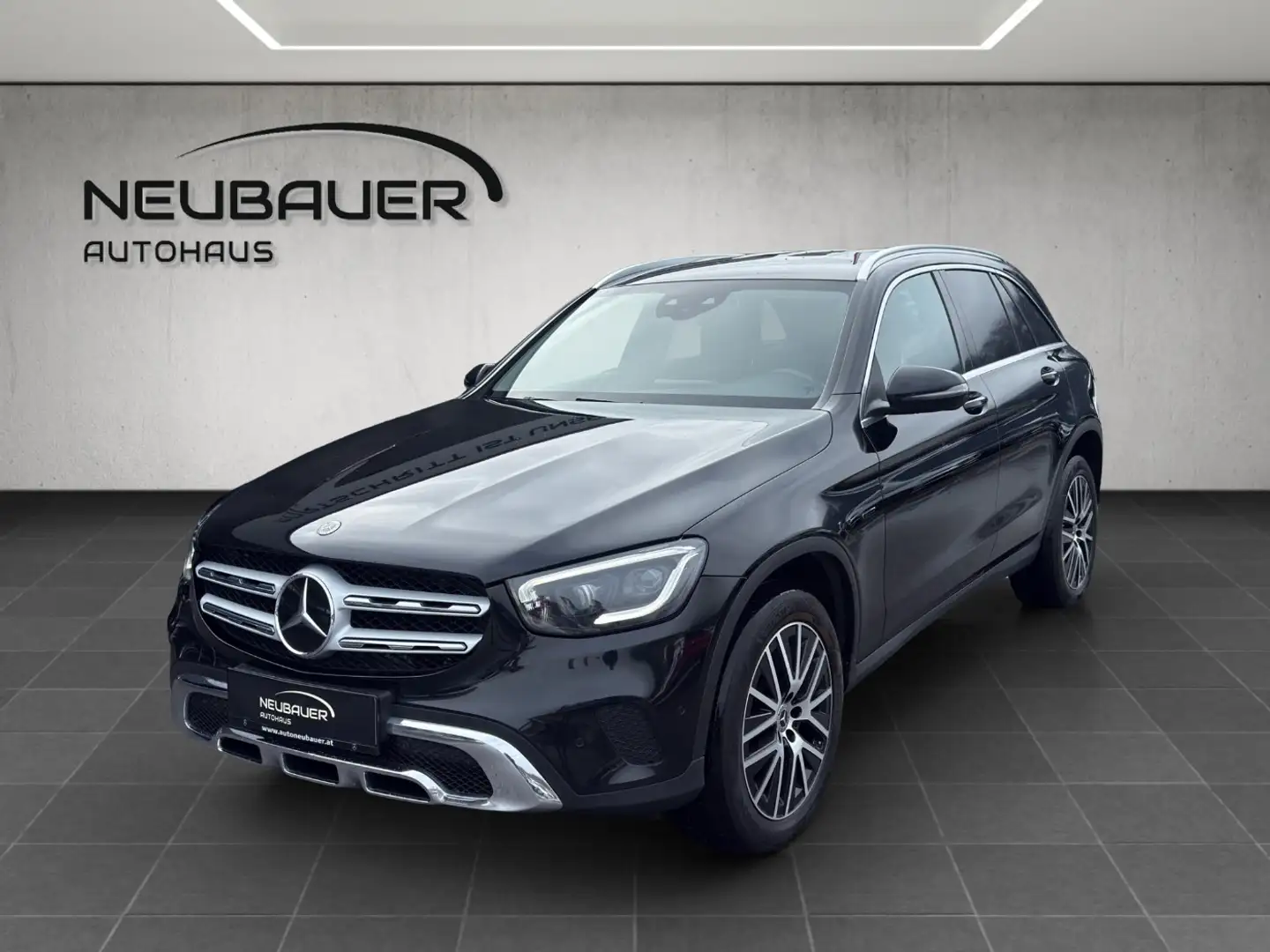 Mercedes-Benz GLC 300 de 4MATIC Distr PTS Shz FAP Mbeam eHeck Schwarz - 1