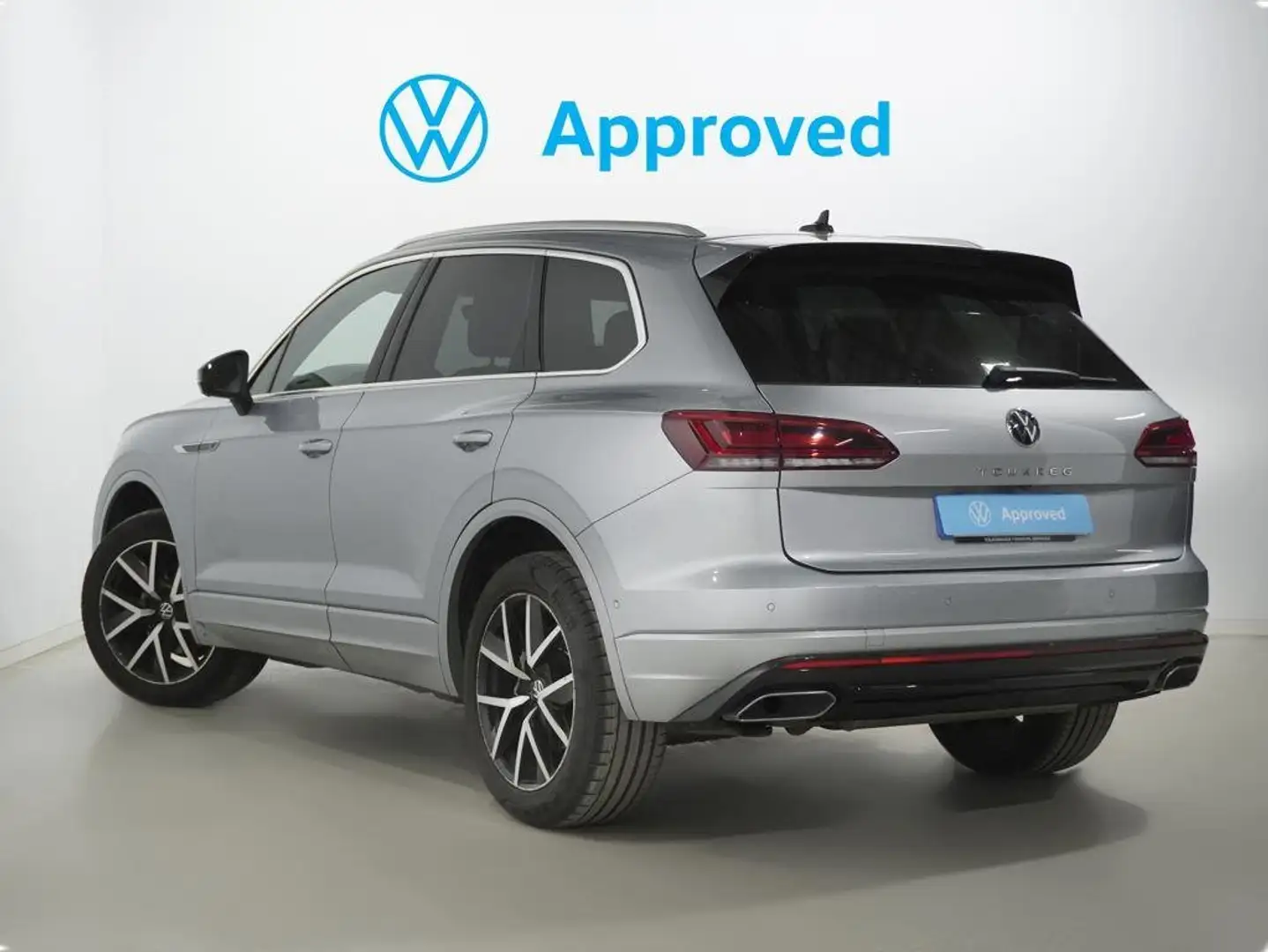 Volkswagen Touareg 3.0TDI V6 Premium Tiptronic Elegance 4M 210kW Gris - 2