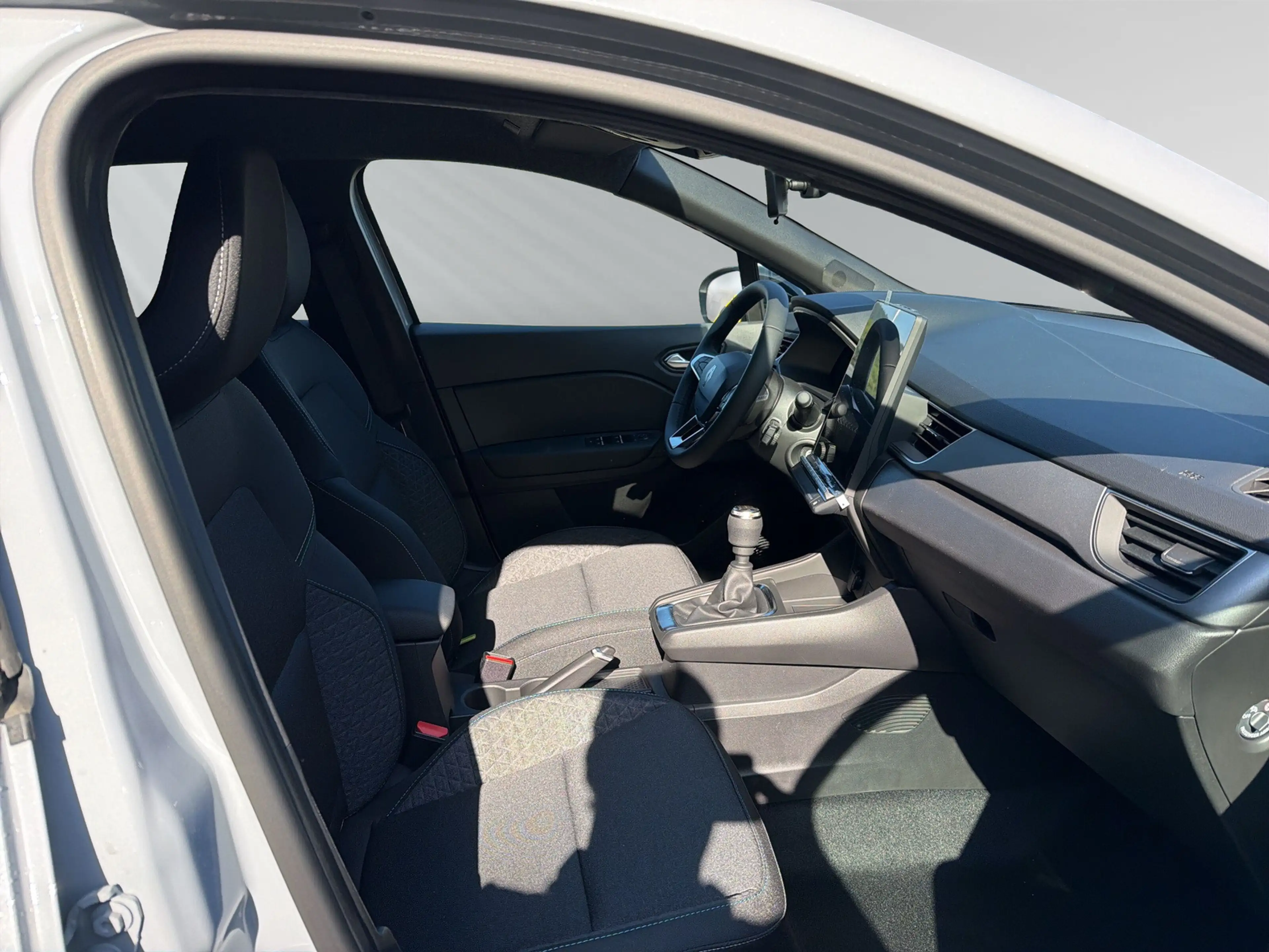 Renault Captur II 1.2 TCe 115 Evolution — photo 10
