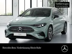 Mercedes-Benz CLA 180 AMG Sportpaket Night AMG 18" Pano Dach PTS