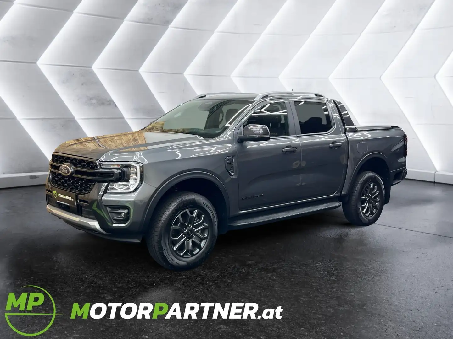 Ford Ranger Wildtrak 3,0L V6 **inkl. Rollo und Standheizung** Grau - 1