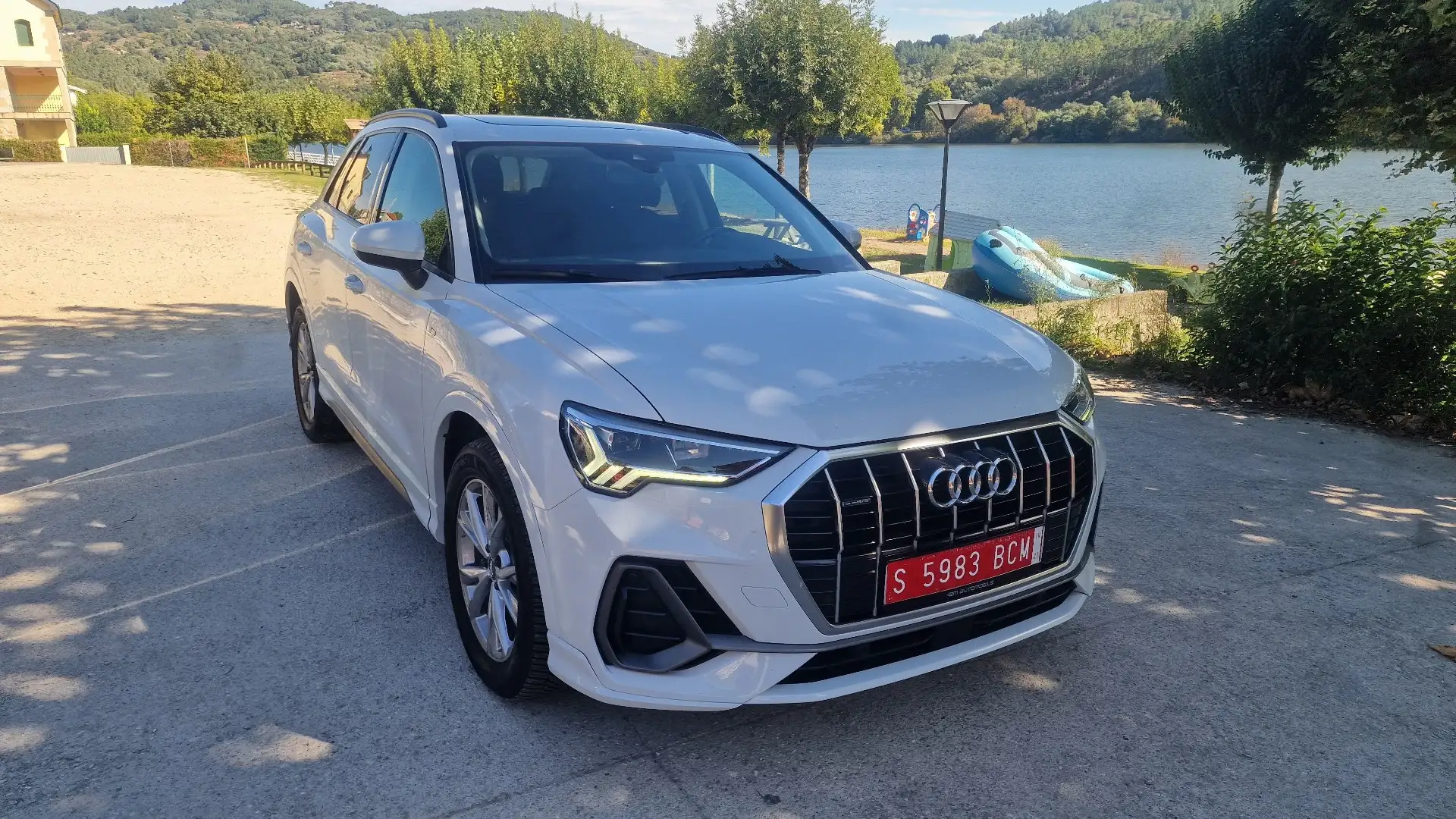 Audi Q3 40 TFSI S line quattro tronic - 1