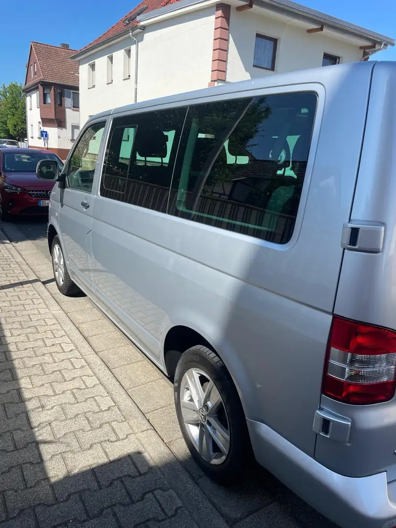 Volkswagen T5 Caravelle Caravelle DSG Edition - 2