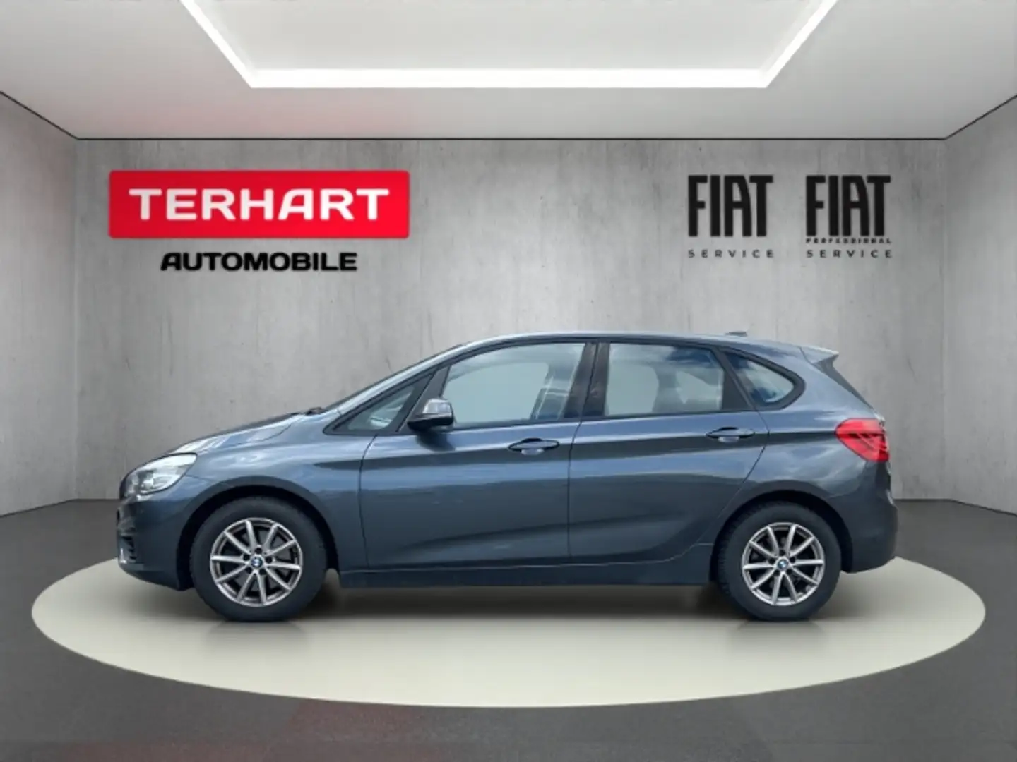 BMW 218 Active Tourer AHK/LED/Kamera/Navi/**Verkauf nur an Gri - 2