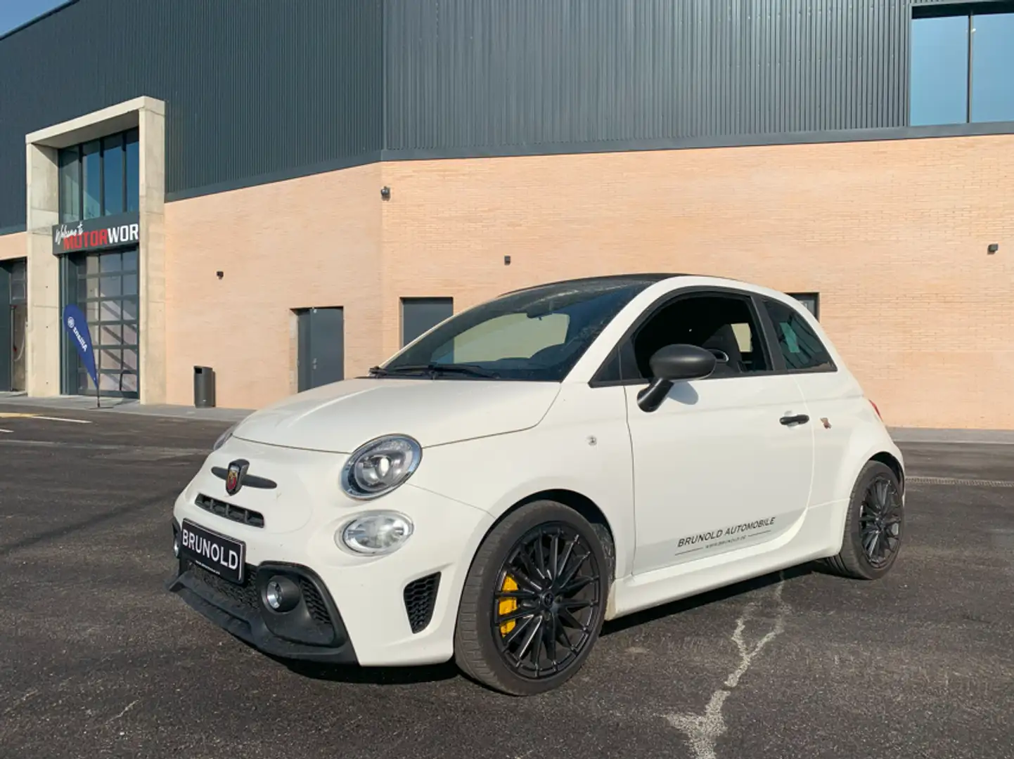 Abarth 695C 1.4T JET 132KW Weiß - 2