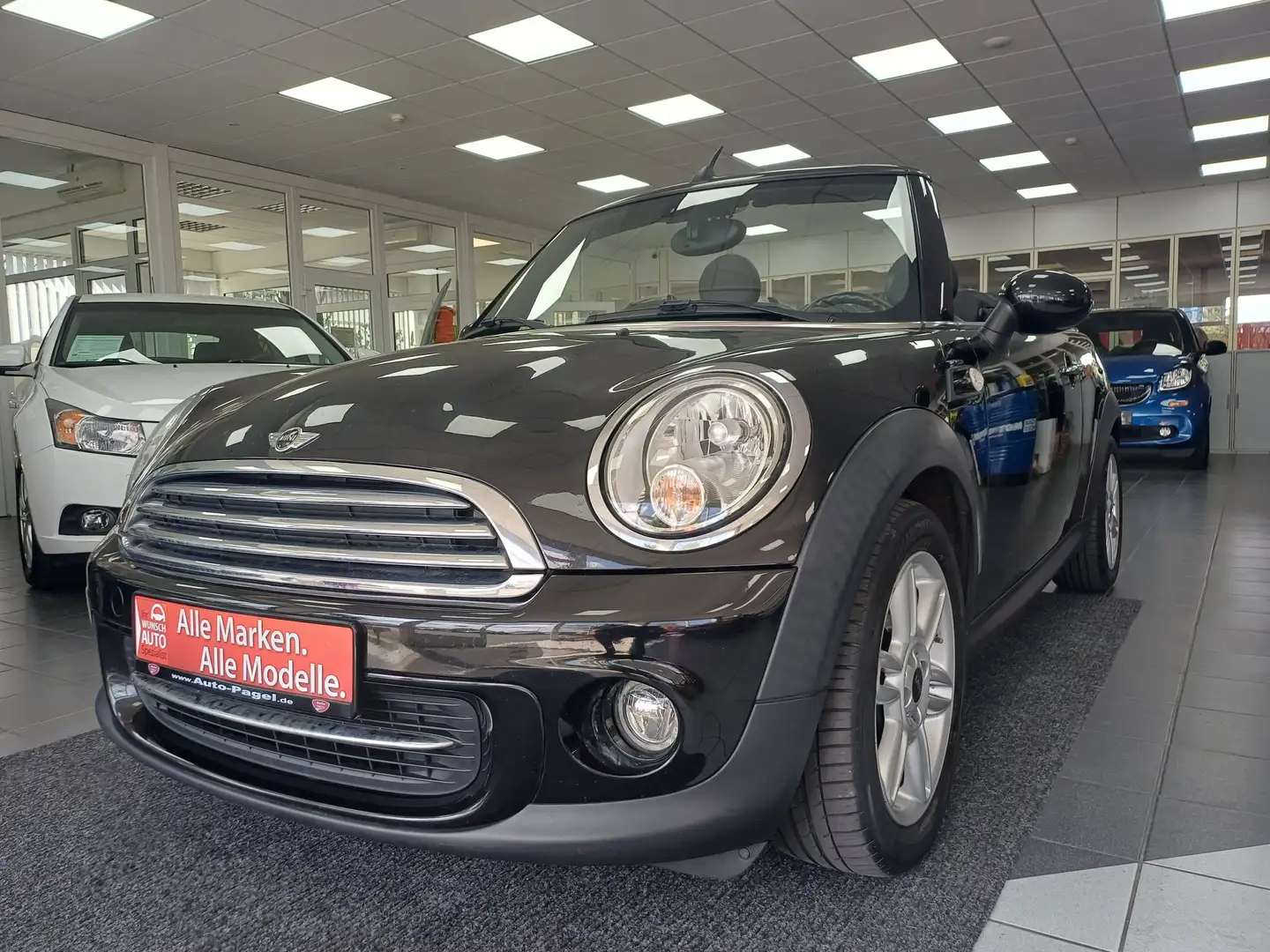 MINI Cooper Cabrio TÜV & Service neu / So+Wi Räder Schwarz - 1