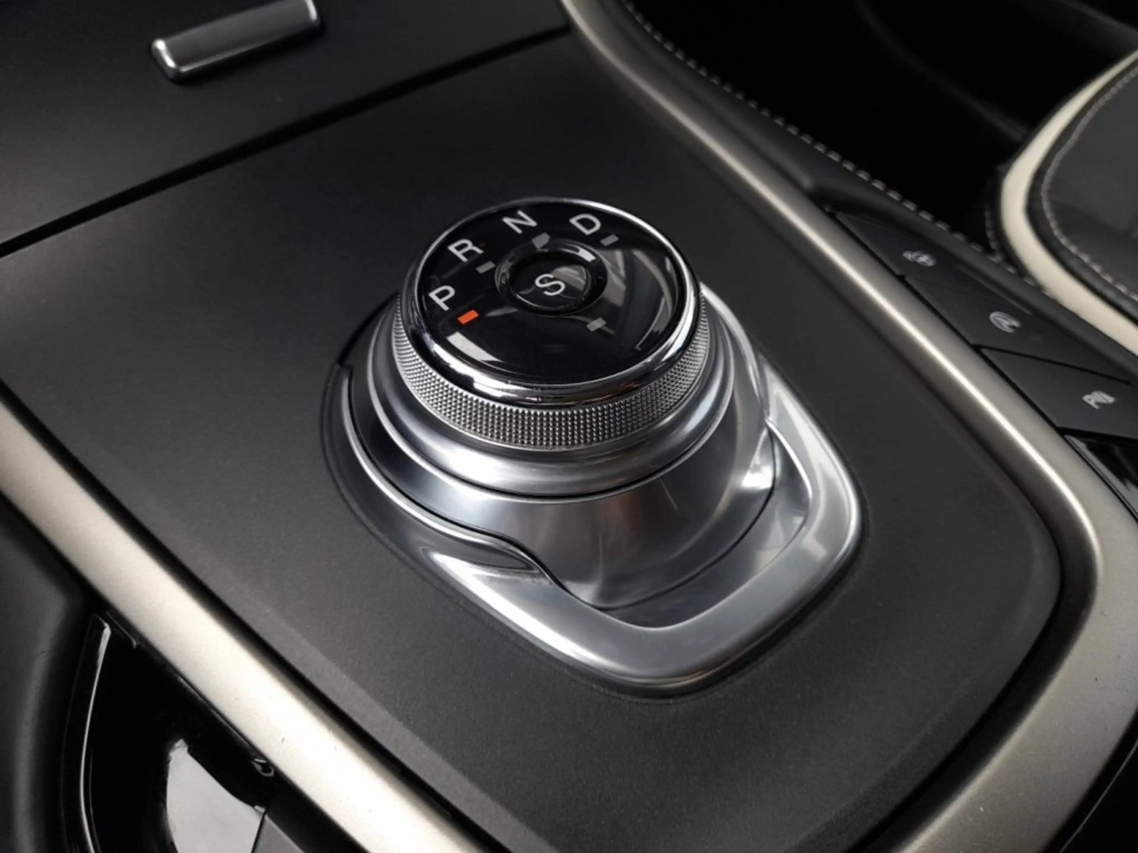Ford S-Max VIGNALE 2,0 EcoBlue 4x4 Aut *19 ZOLL / MATRIX-LED / NAVI / AHV & KAMERA / ACC / E-KLAPPE / SOUNDSYSTEM* — photo 8