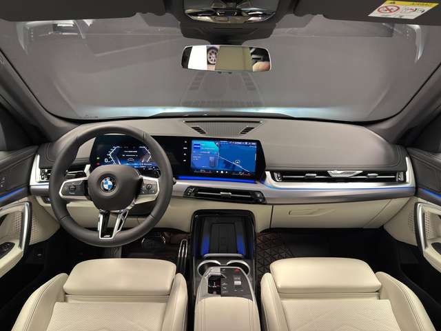 BMW X1 — photo 9