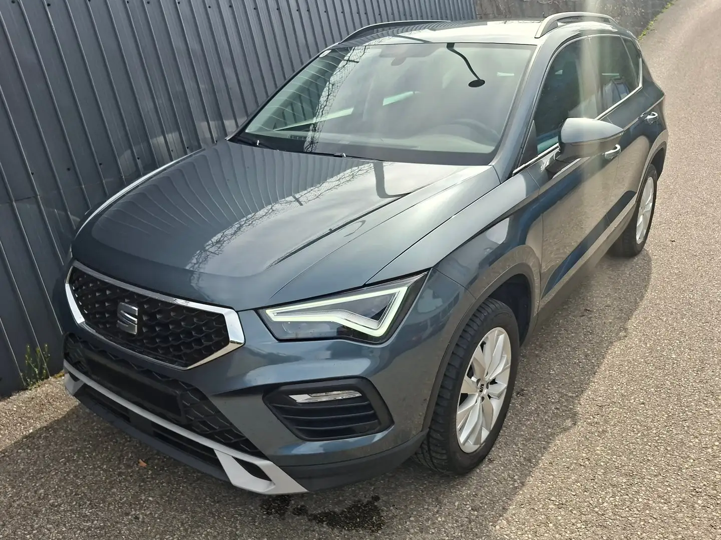 SEAT Ateca Style 1.5 TSI ACT DSG Grau - 1