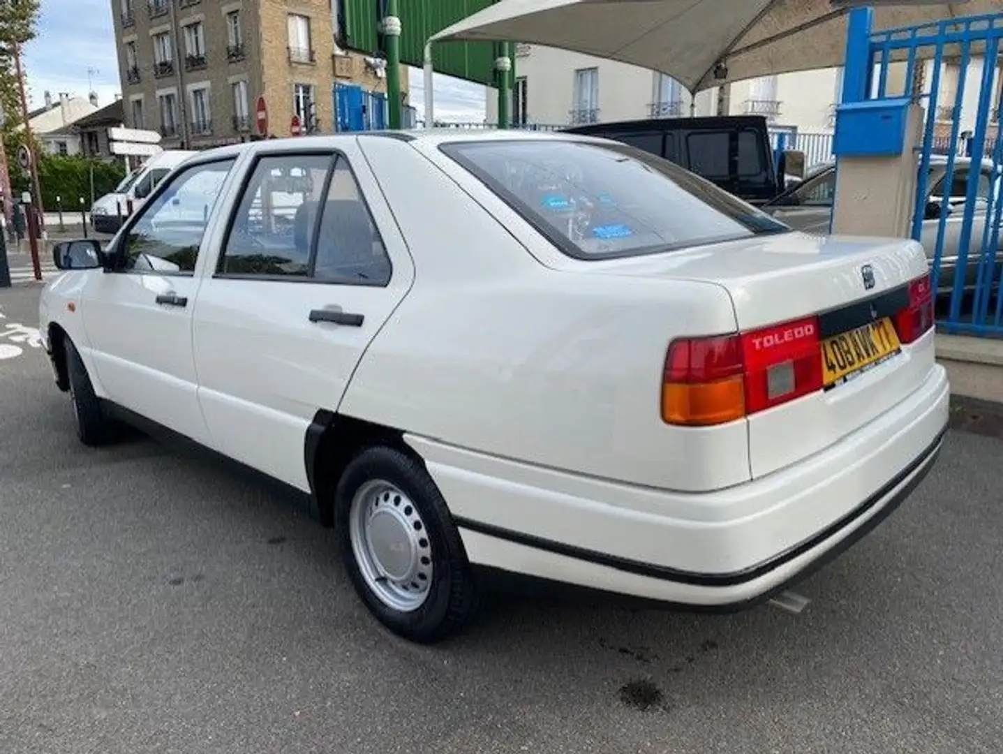 SEAT Toledo serie 1 1.8l 90ch 26800kms premiere main youngtime Blanco - 2