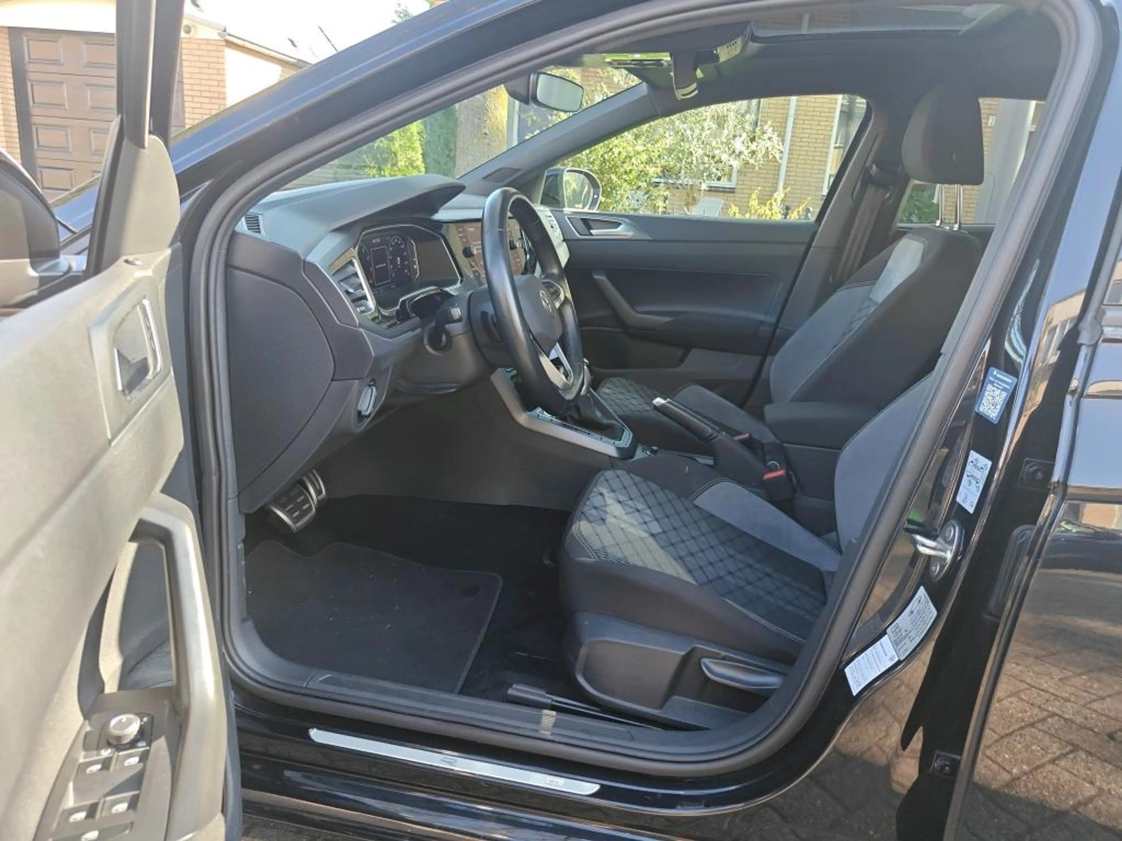 Volkswagen Taigo 1.0 TSI 110pk R-Line DSG Automaat / Panorama schui — photo 5