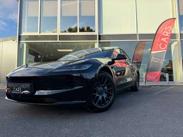 SELF-DRIVING / HIGHLAND LONG RANGE / BLACK / 360°CAM / ZETELVERWARMING / PANO /