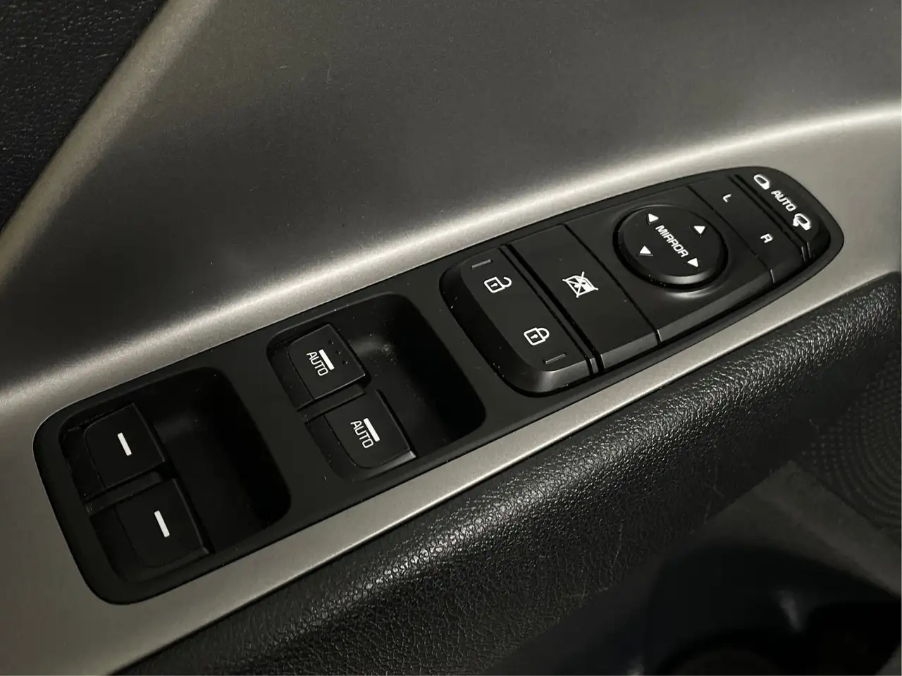 Kia Niro снимка Kia Niro