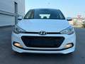 Hyundai i20 1,25 Life ID:125 Weiß - thumbnail 3