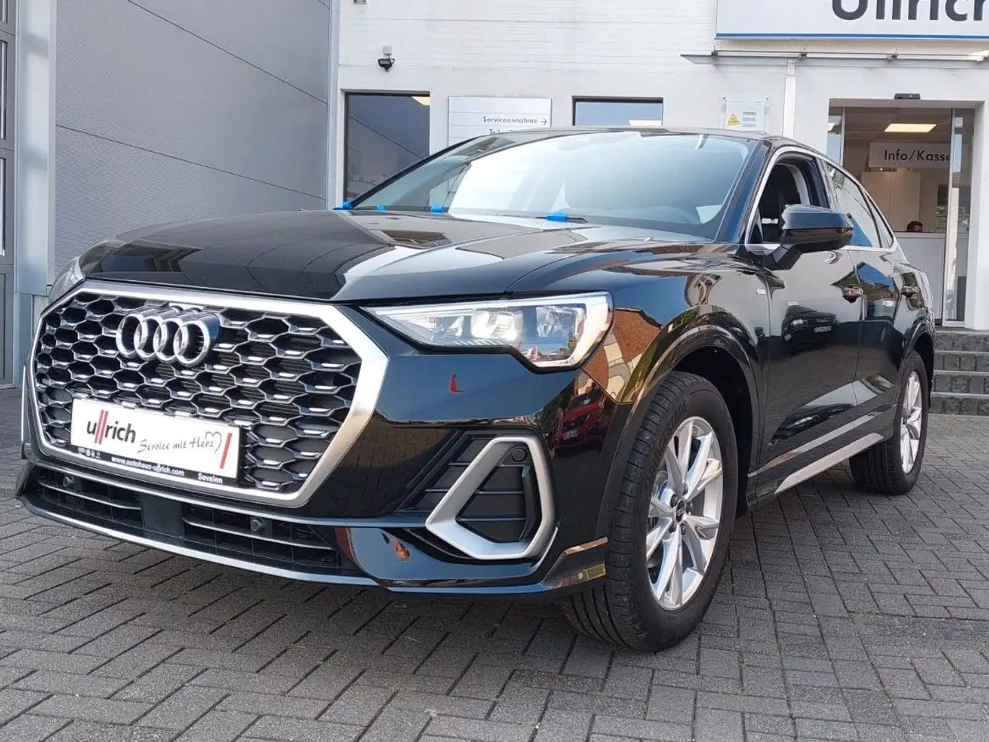 Audi Q3 Sportback 35 TFSI S line + Anschlussgarantie Schwarz - 1