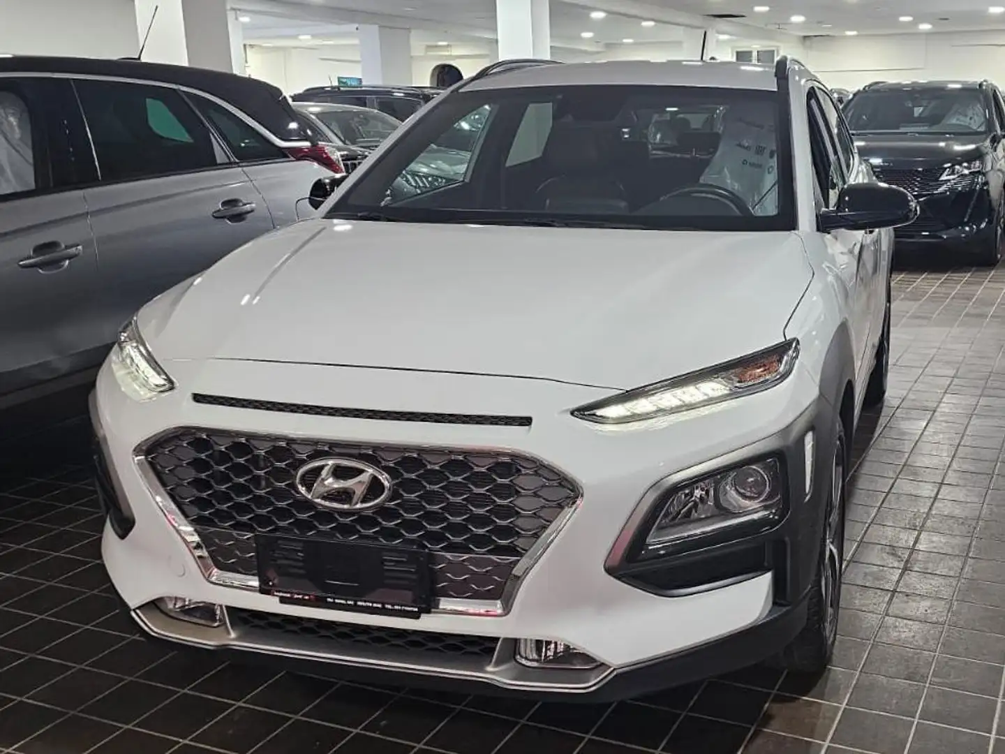 Hyundai KONA 1.6 CRDI XPOSSIBLE 2WD 136CV DCT AUTOMATICA Argent - 1