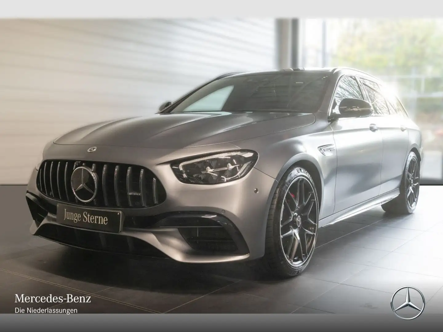 Mercedes-Benz E 63 AMG E 63 S 4M T-Modell AMG+DRIVERS+NIGHT+PANO+360+AHK Grau - 2