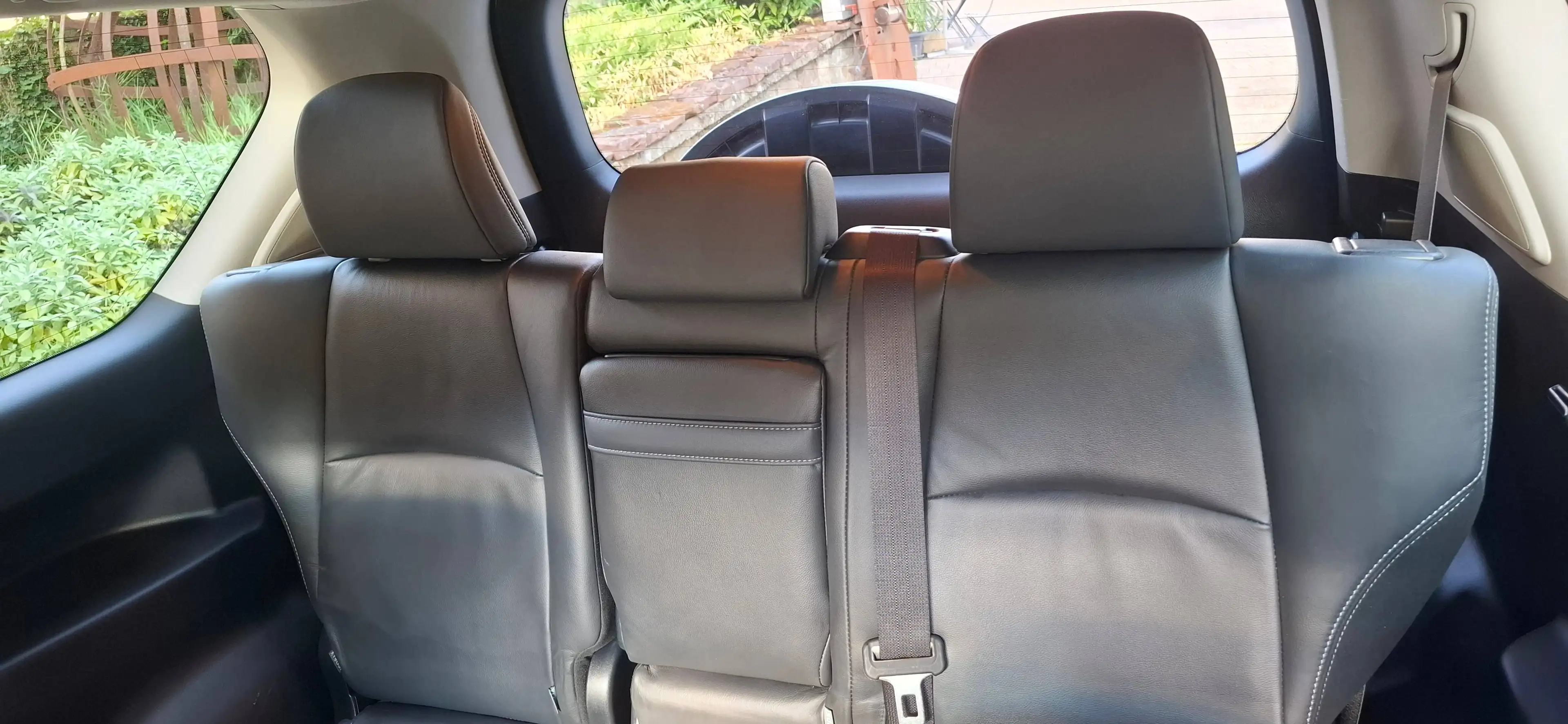 Toyota Land Cruiser 2.8 D-4D EXECUTIVE AUTOMATIK NAVI LEDER AHK *1.HAND!* *TOP!* — photo 9