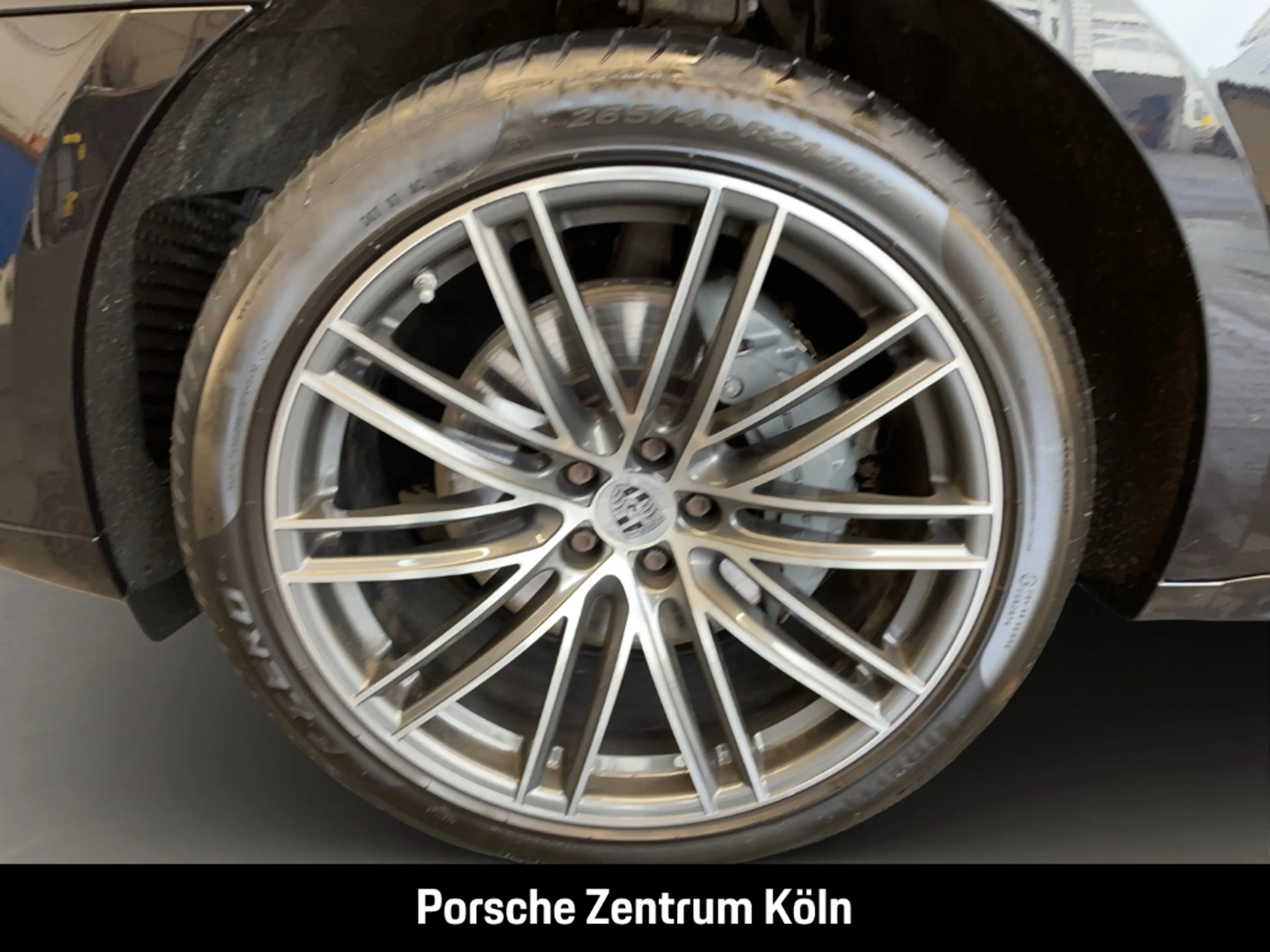 Porsche Macan S BOSE Luftfederung Sitzbelüftung PASM — photo 12
