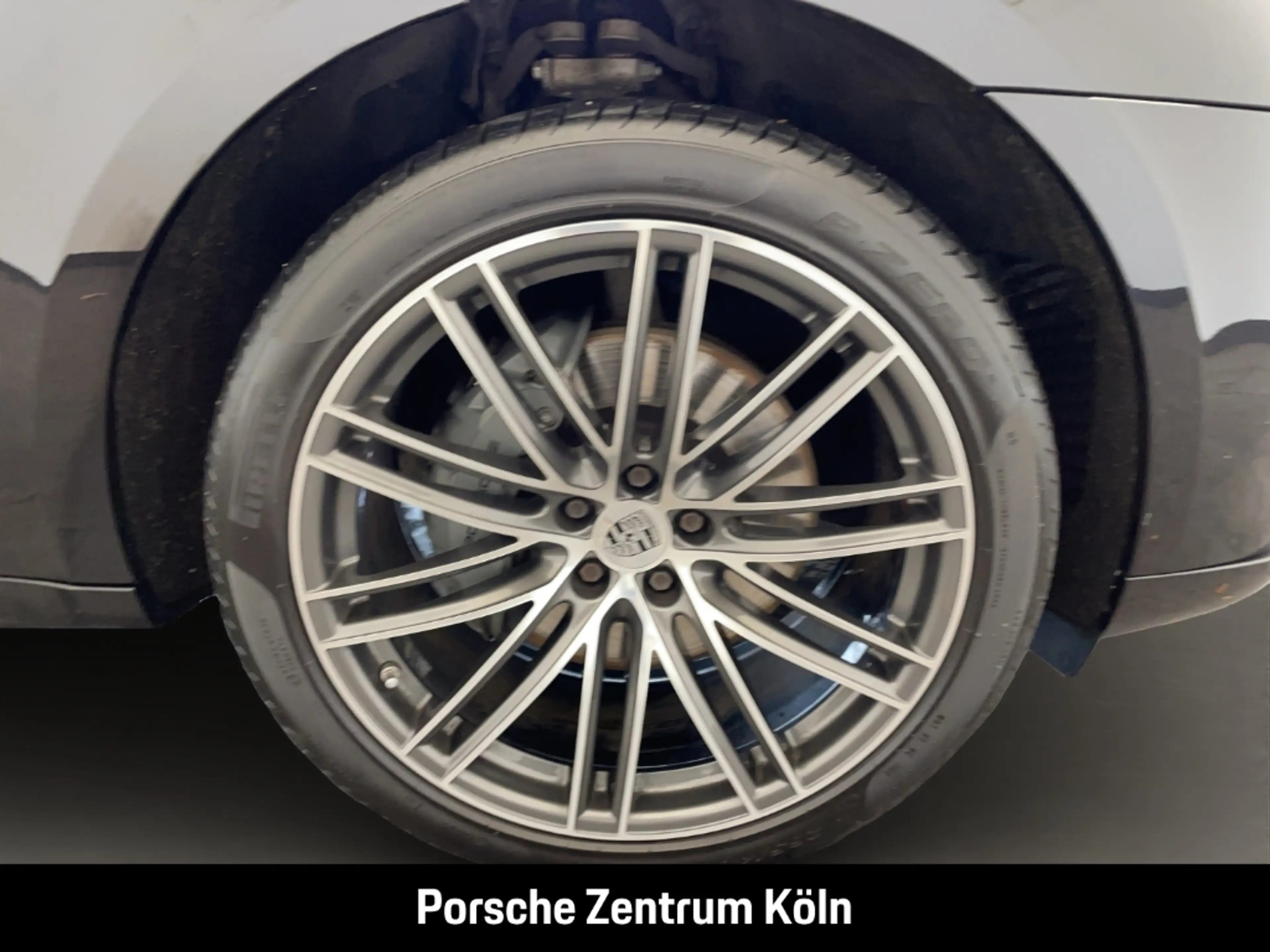 Porsche Macan S BOSE Luftfederung Sitzbelüftung PASM — photo 9