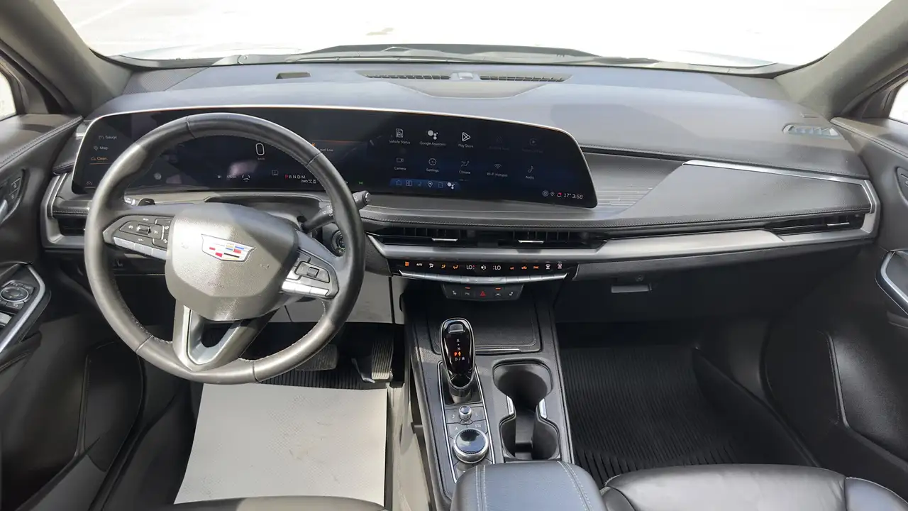 Cadillac XT4 снимка Cadillac XT4