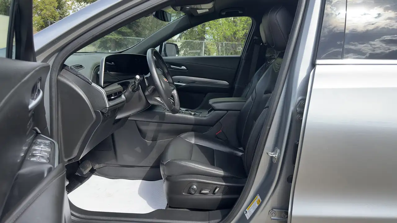 Cadillac XT4 снимка Cadillac XT4