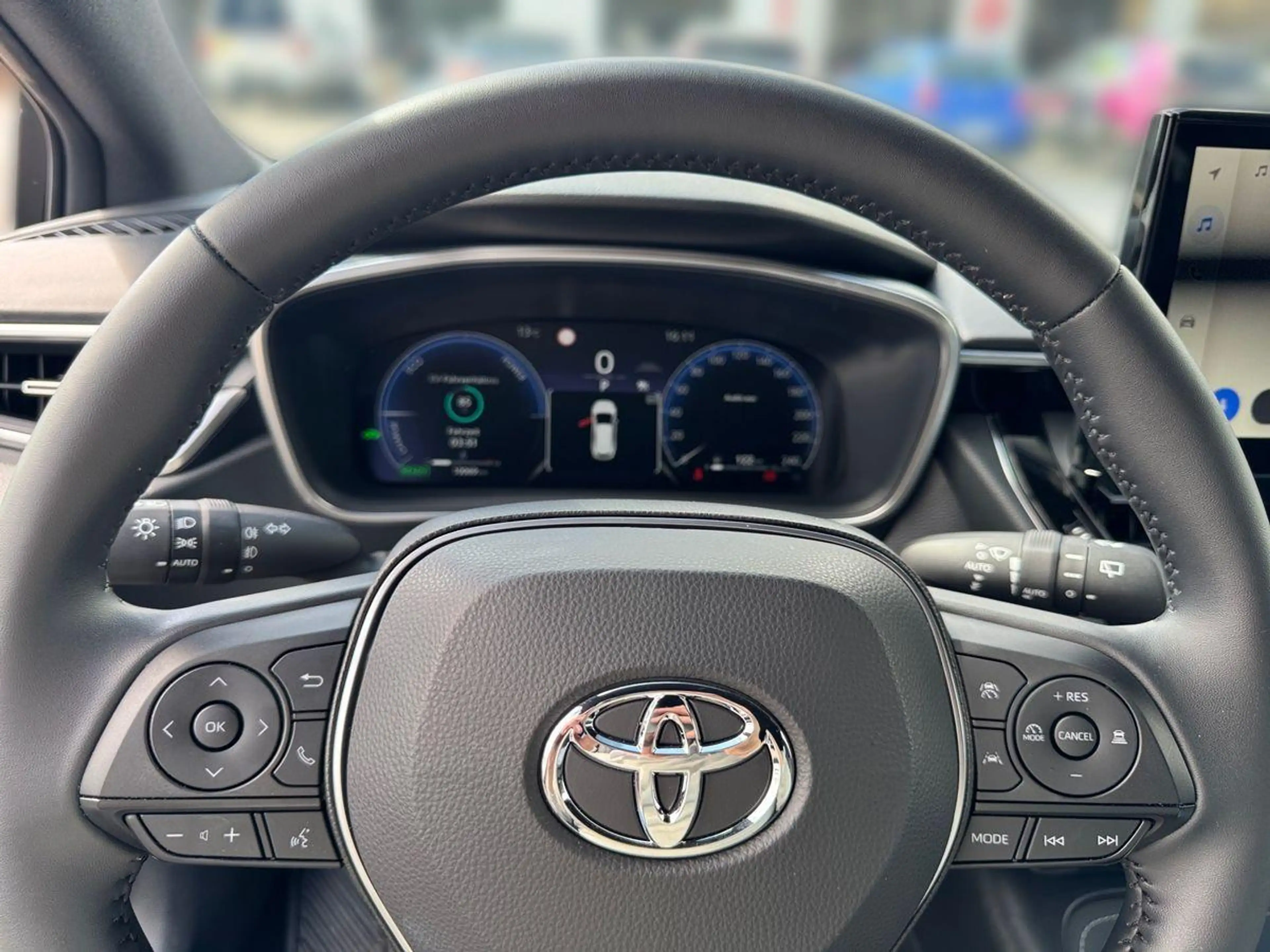 Toyota Corolla Touring Sports 1.8 Hybrid Teamplayer — photo 9