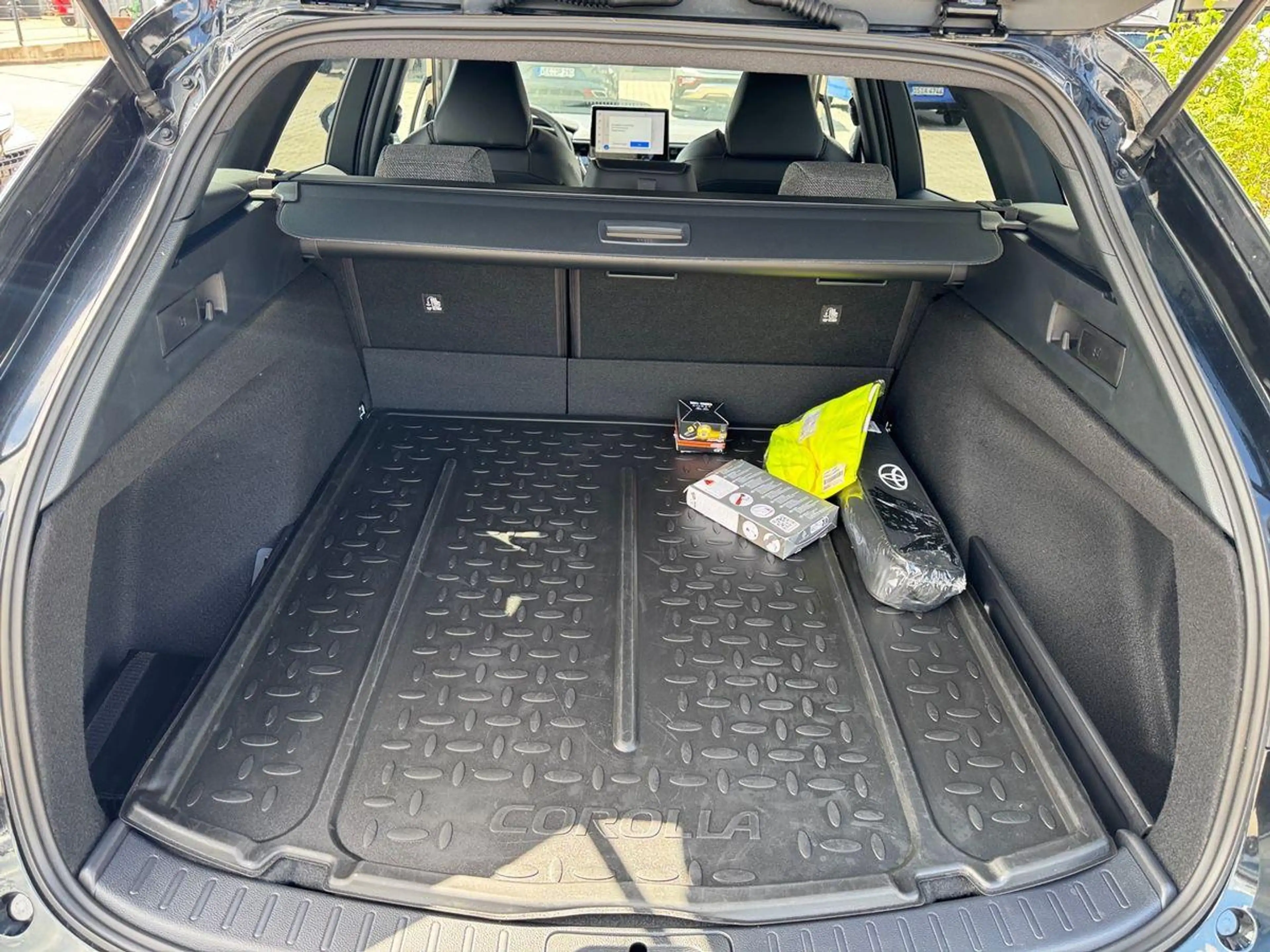 Toyota Corolla Touring Sports 1.8 Hybrid Teamplayer — photo 13